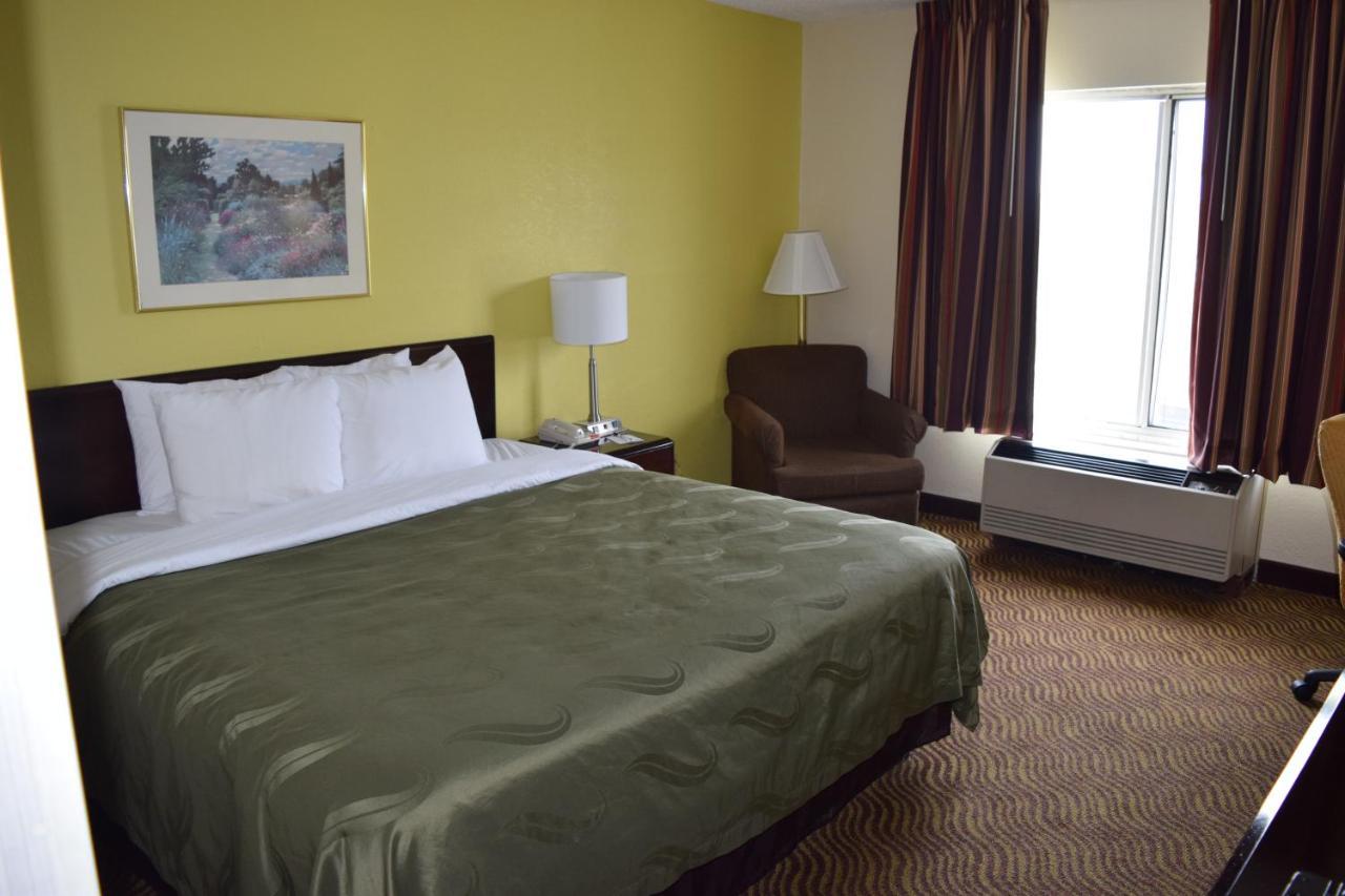 Quality Inn Rocky Mount Eksteriør billede