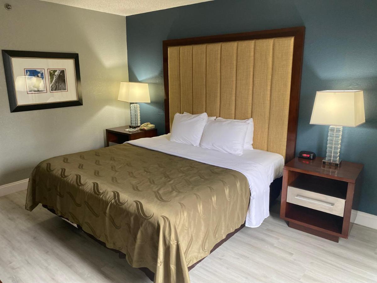 Quality Inn Rocky Mount Eksteriør billede
