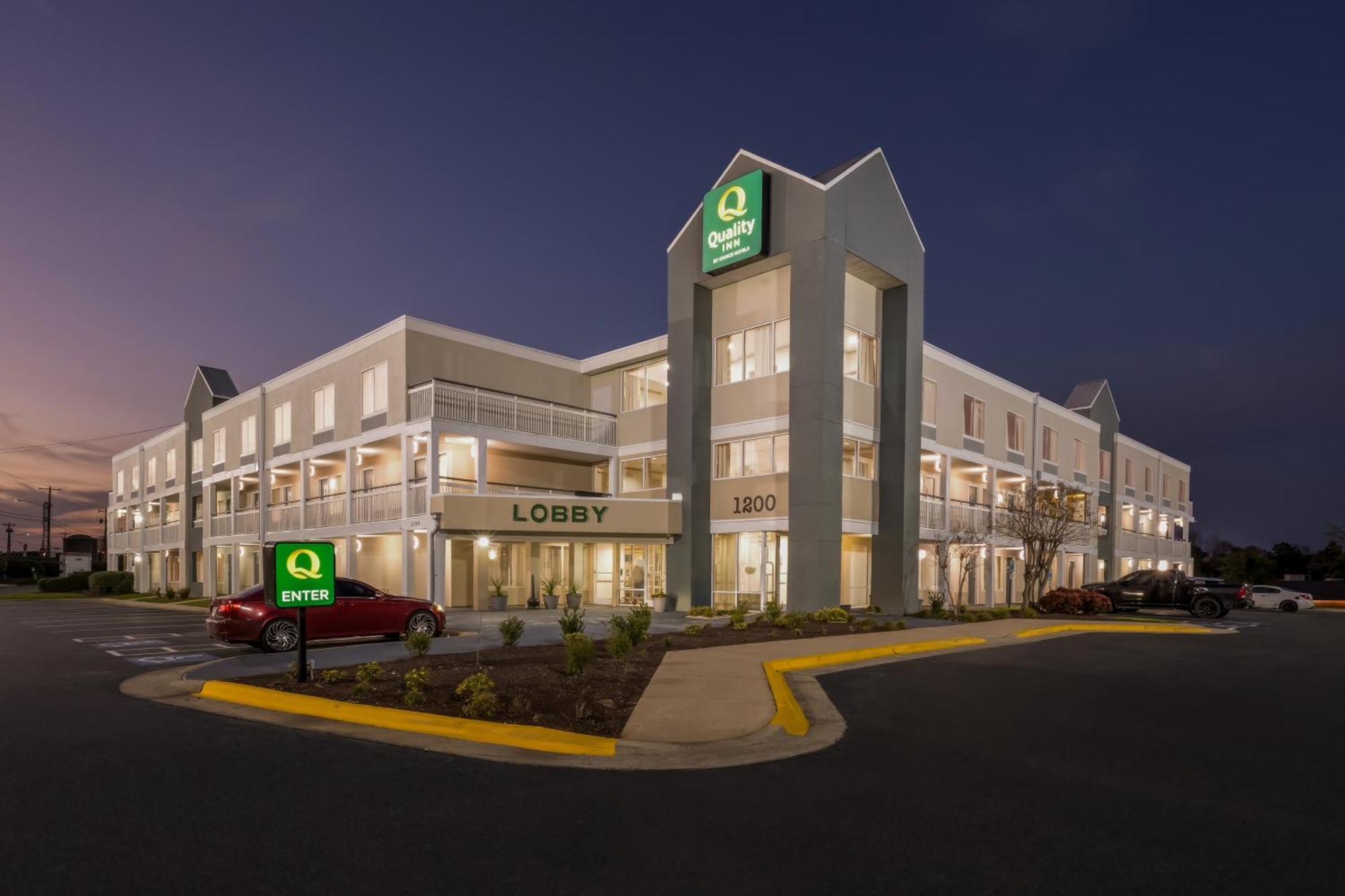Quality Inn Rocky Mount Eksteriør billede